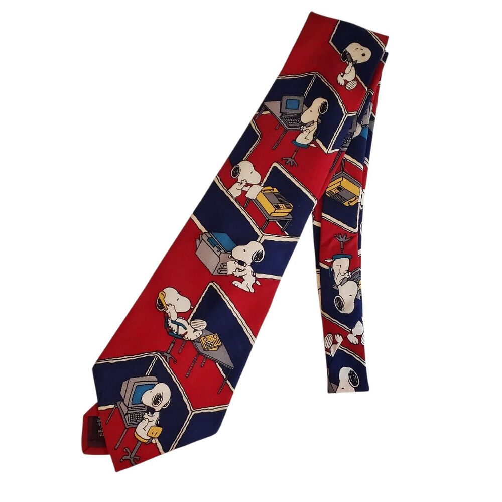 Peanuts Snoopy "Is it Friday Yet?" silk neck tie office desk work